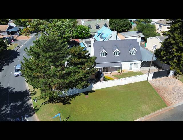 3 BEDROOM FREEHOLD FOR SALE IN TABLE VIEW